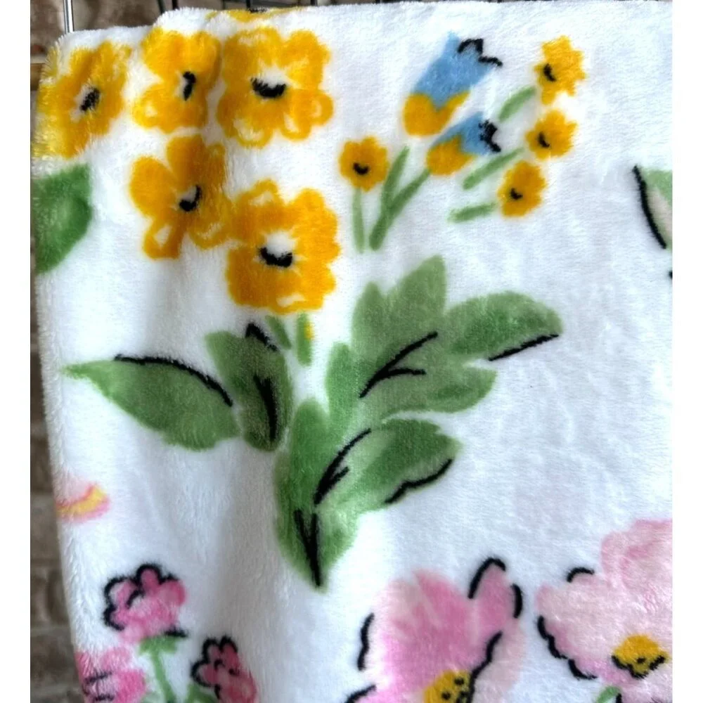 Studio Curate Plush Throw Butterflies Flowers 50 x 70 inch Floral Blanket NWT